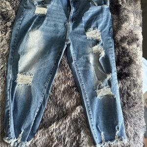 Trendy Distressed Blue Ankle Jeans